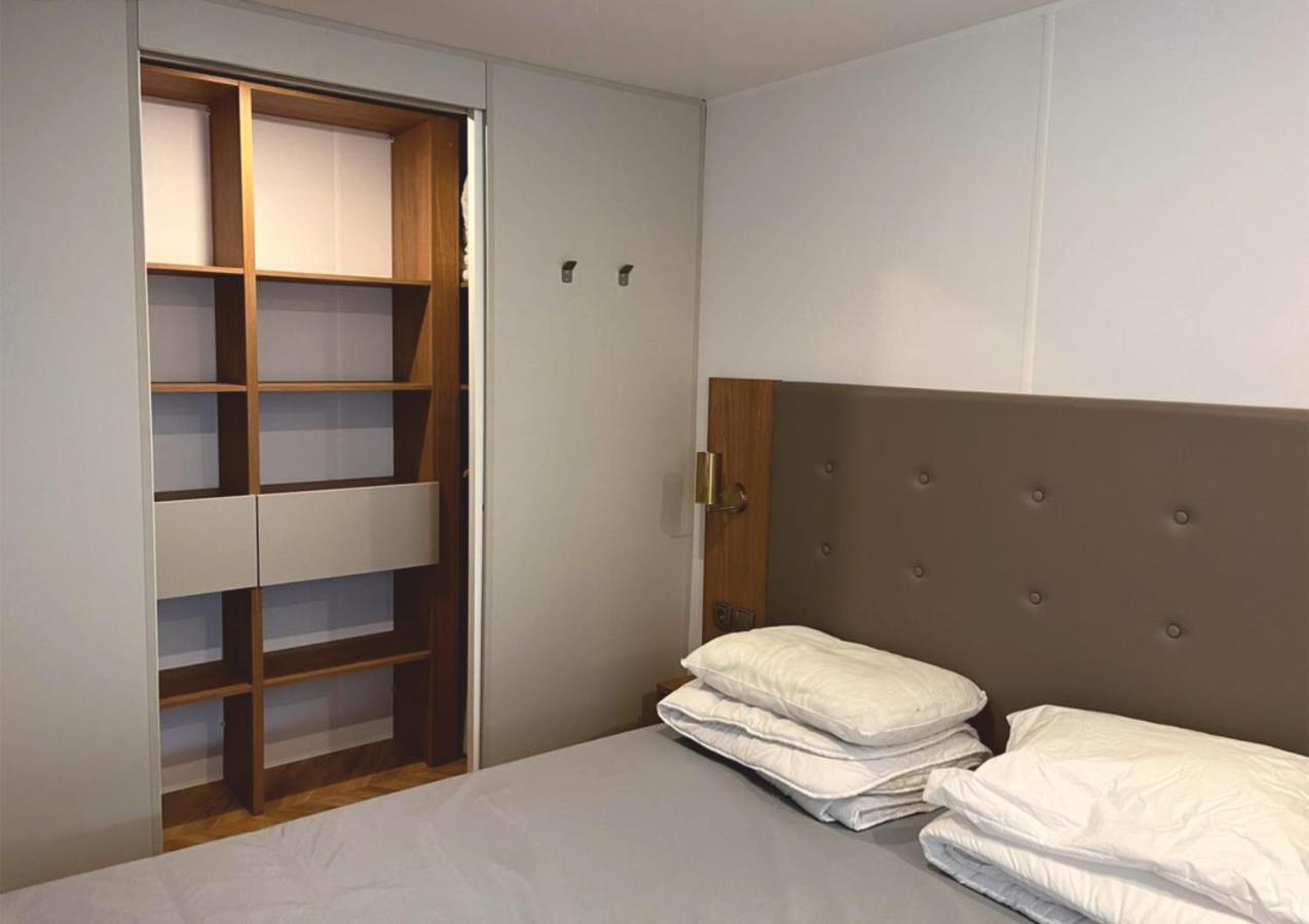 Campsite Grand Mobile-home 45m2 Au Calme Et Au Bord De