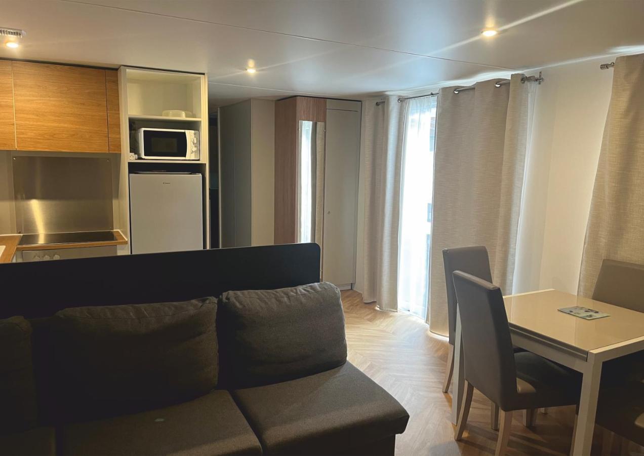 Grand Mobile-home 45m2 Au Calme Et Au Bord De *